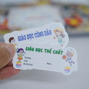 Combo 16 Nhãn Tên Môn Học Lớp 6 – Phân Loại Rõ Ràng – Hình Minh Họa Vui Nhộn – Dễ Ghi Thông Tin nhan vo8